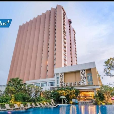 Golden Beach Cha-Am Hotel Exterior photo