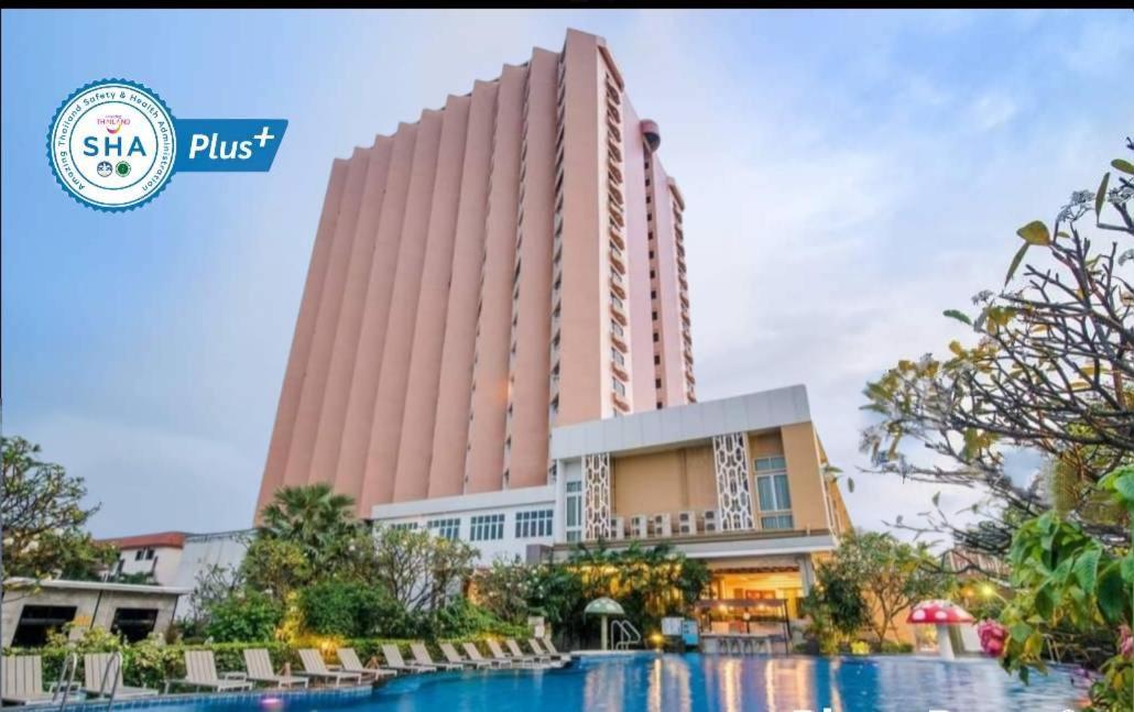 Golden Beach Cha-Am Hotel Exterior photo