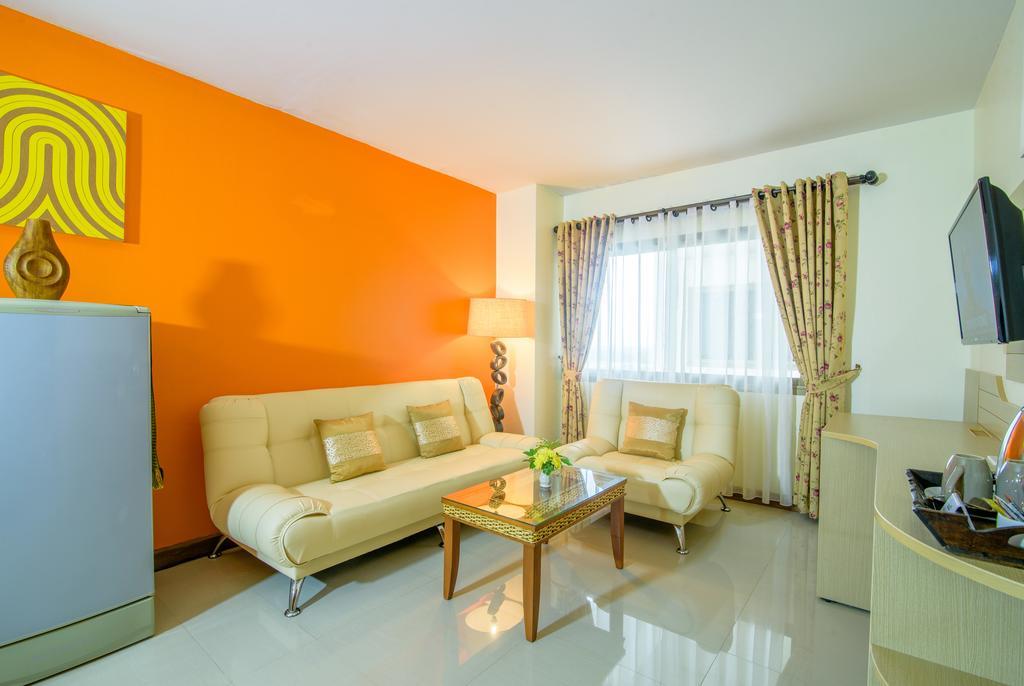 Golden Beach Cha-Am Hotel Exterior photo