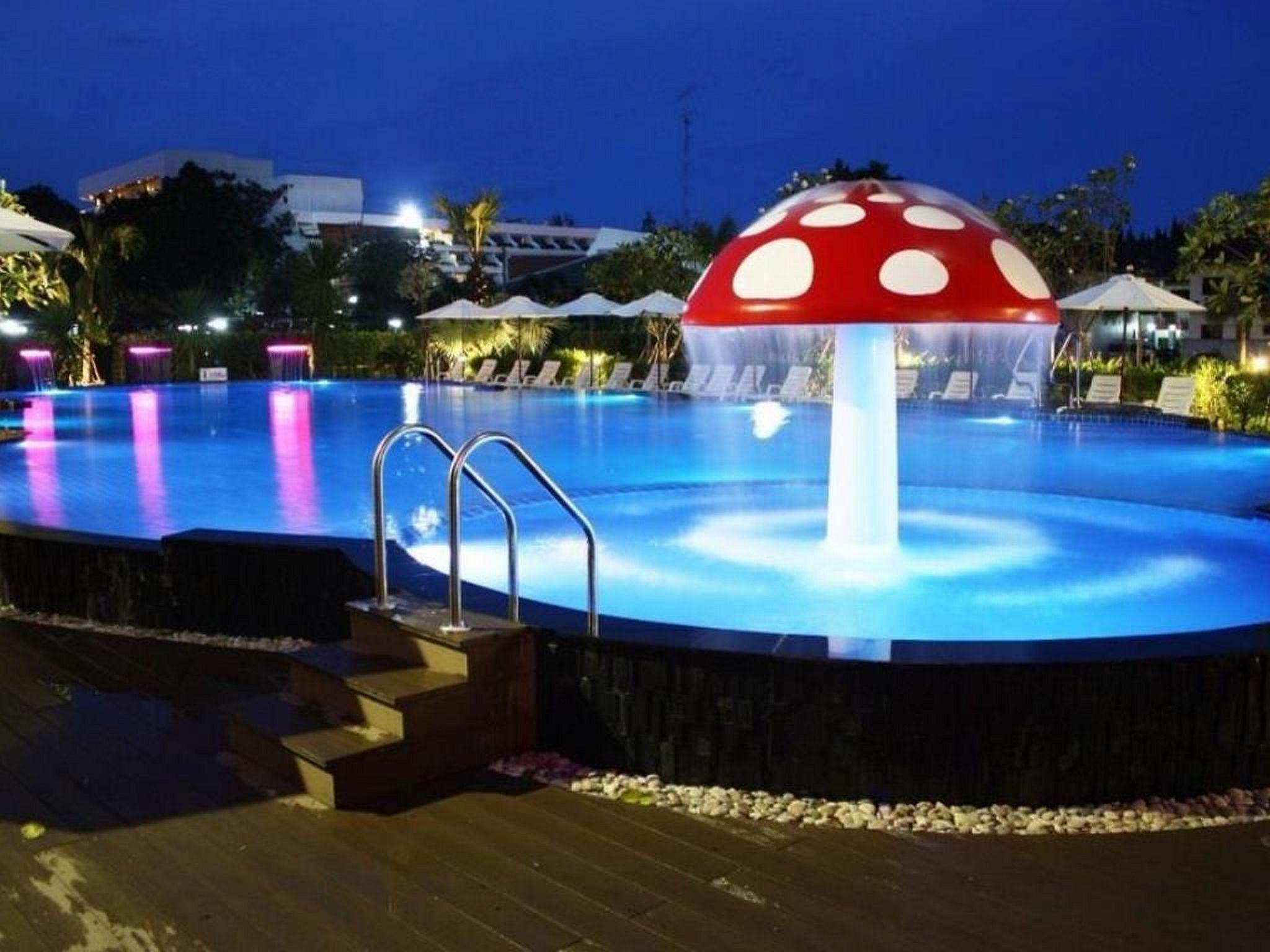 Golden Beach Cha-Am Hotel Exterior photo