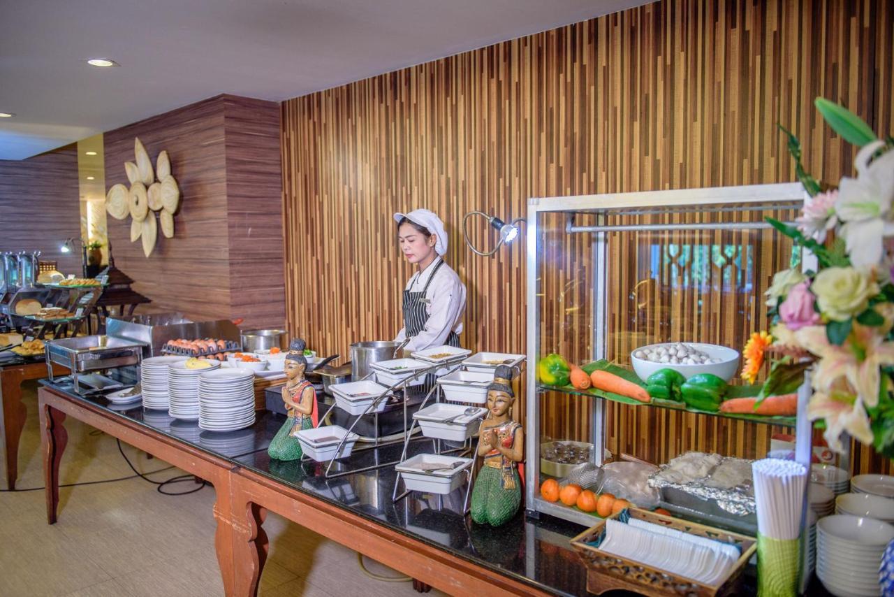 Golden Beach Cha-Am Hotel Exterior photo