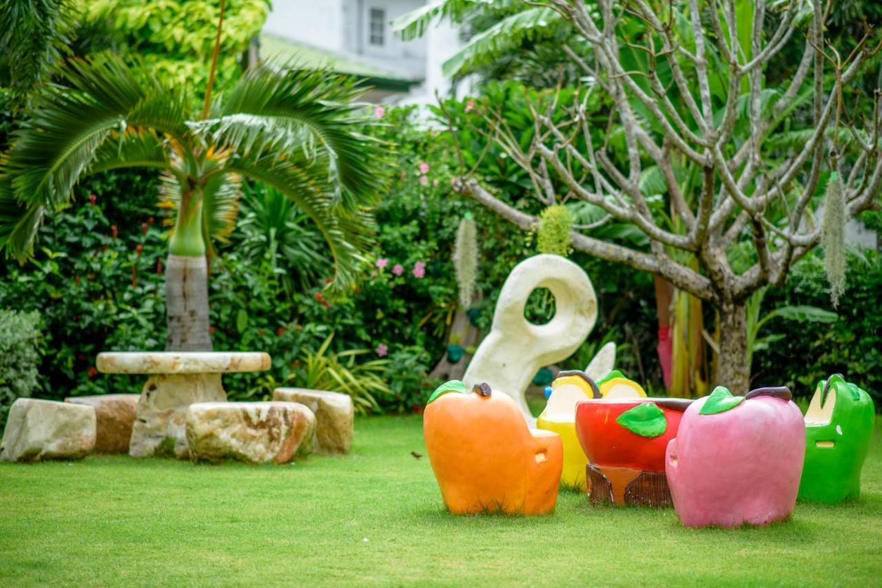 Golden Beach Cha-Am Hotel Exterior photo